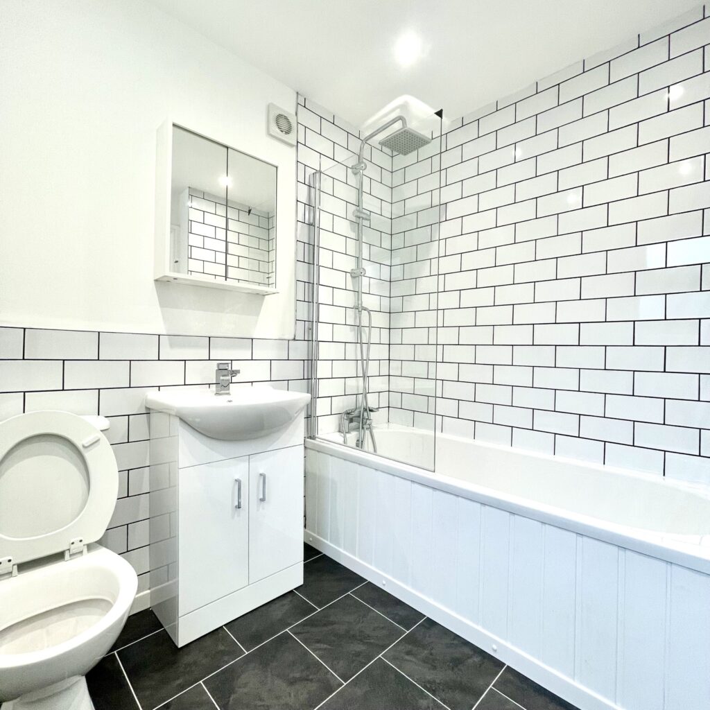 Luxury Student Bathroom Hull, Ensuite Bathroom Hull, Castle Homes